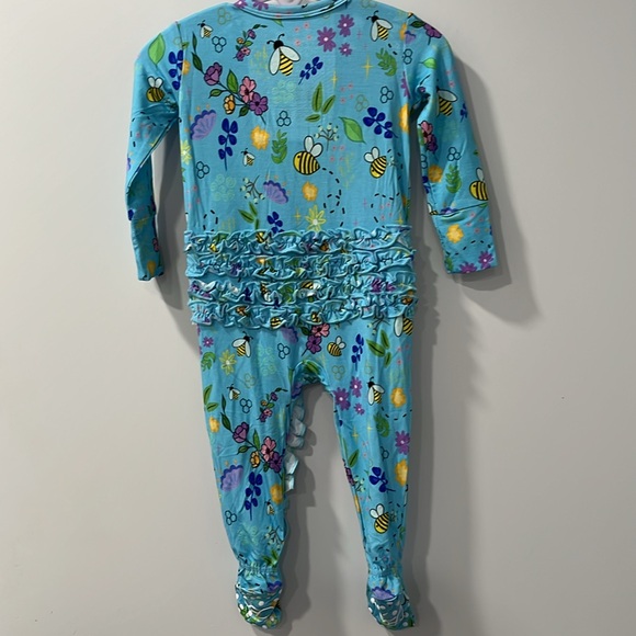 Bumble Bay-Bee sleeper 6-9mos. - Picture 2 of 7